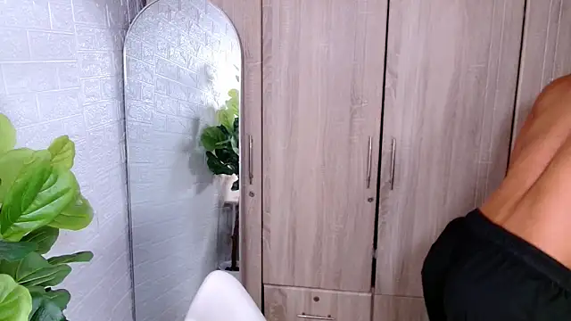 PinooyMilker webcam