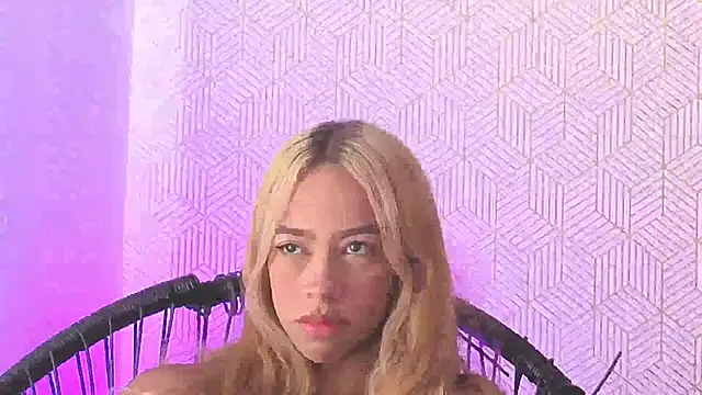 lily_and_wan webcam