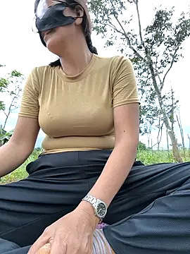 Tina_2pp webcam