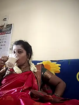 sweetqueen143 webcam