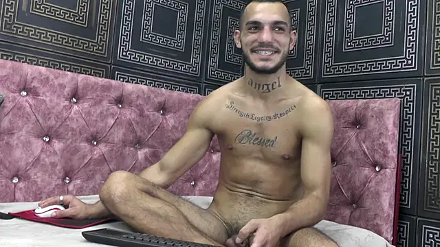 jacksonbee (M twink) - cum show