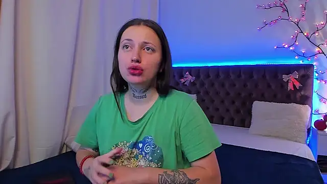 LilaVame webcam