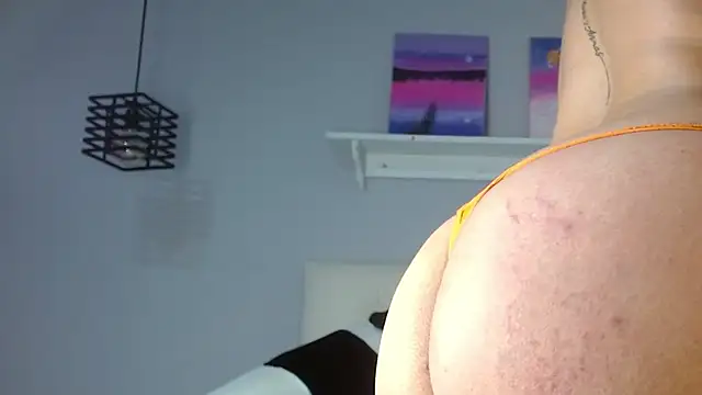 Aitanafox webcam