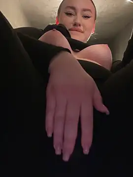KiraSunshine webcam