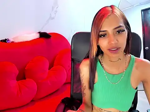 KarlaSlutSkinny__ webcam