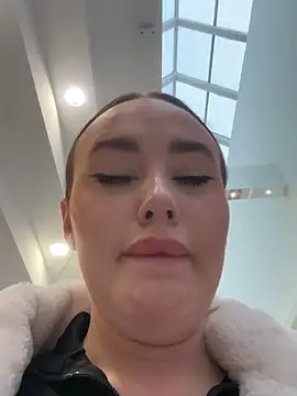 KiraSunshine webcam