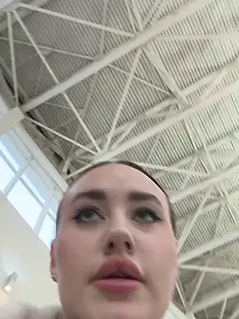 KiraSunshine webcam