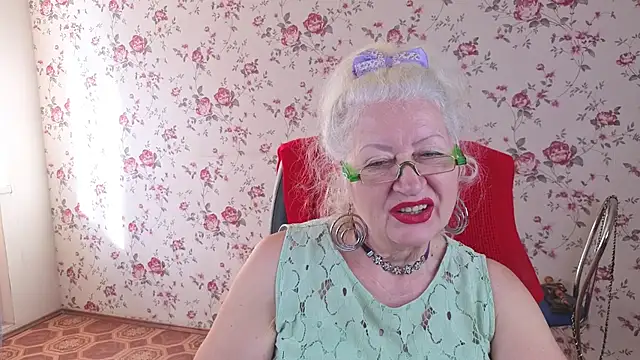 Maya_Mayflower webcam