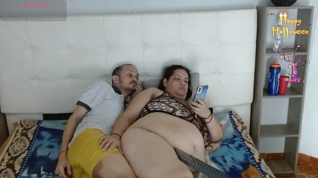 Candy_and_Jh0n webcam