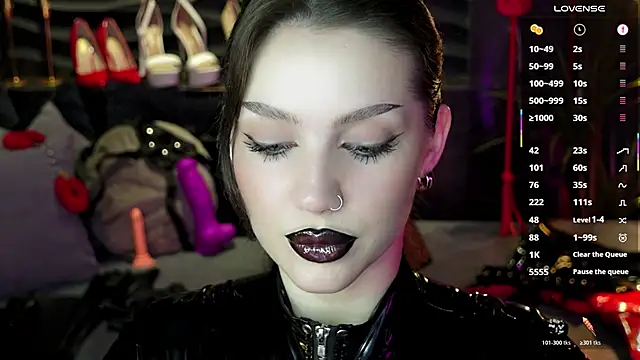 MistressDarsy webcam