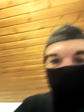 xhamsterlivelukas webcam
