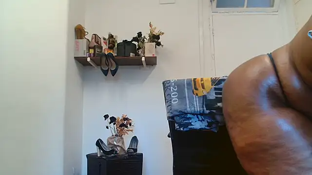 xTALLSEXYBUMx webcam
