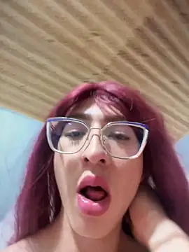 NICOLLE__12 webcam