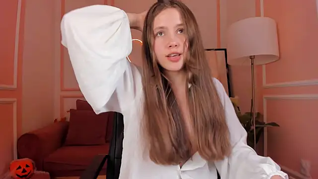 MaryannSoftt webcam