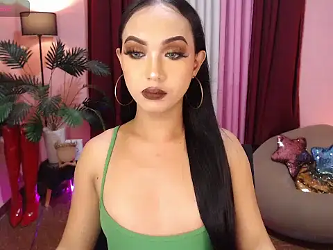 UrasianBIGcock696 webcam