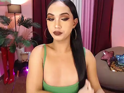 UrasianBIGcock696 webcam