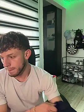 noah_red webcam