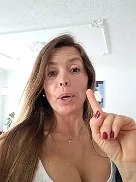 karina_warthon webcam