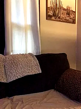 SidneyRaee webcam