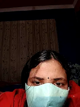HotAishaa webcam