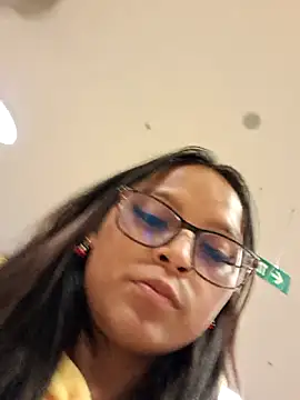 LunaHot_777 webcam