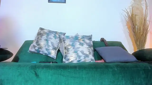 violet_tii webcam