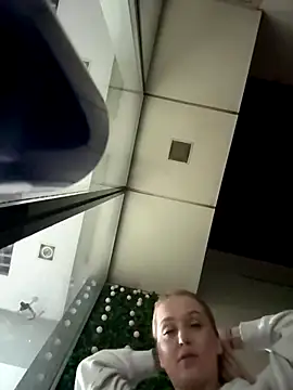 ElysaWetxx webcam