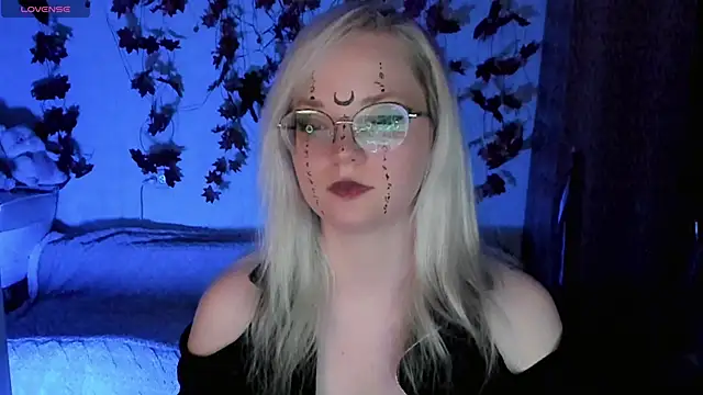 HoneyDazzle webcam