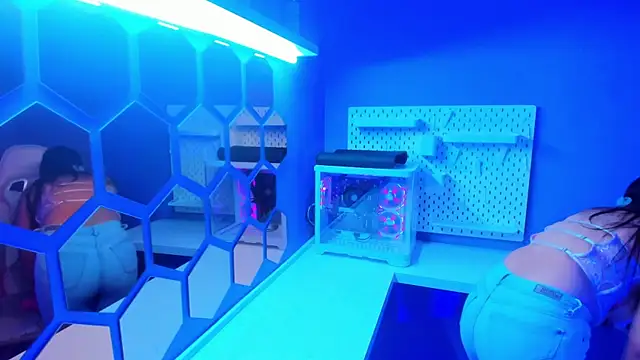 Alice_26_ webcam
