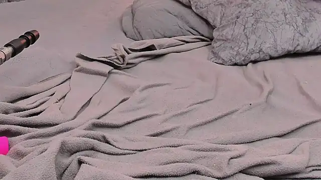 SASHA_BROWNIE__ webcam