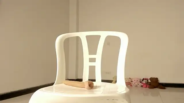 CAROLINNAGOMEZ webcam