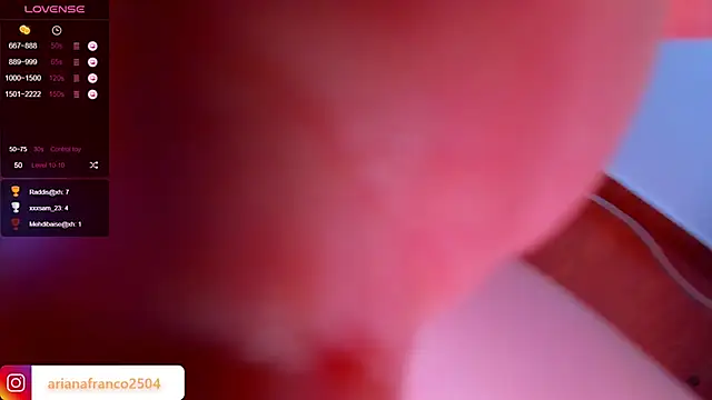 ariana_f (T young) - play with my delicious tits