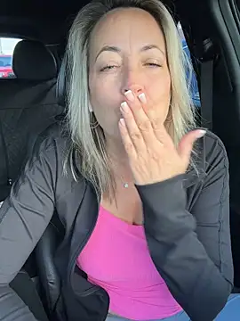 cherry-red-xo xxx live show