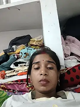 Webcam Model (Hot-Soniya2)  is live.Free join now!