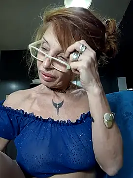 Webcam Model (FrozenWaffle)  is live.Free join now!