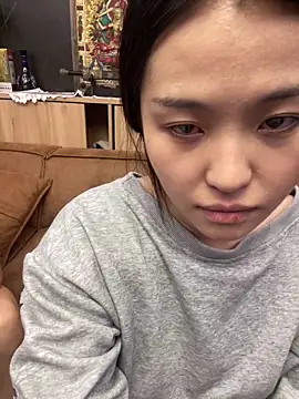 zhenzhen666 Live Webcam on Stripchat