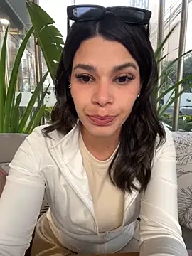 leah_honey26 (F young) - Big squirt in the bath public 🔥