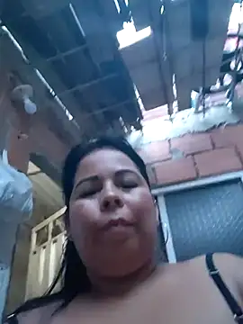 Webcam Model (Mother-Big-tits)  is live.Free join now!