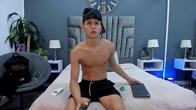 stephane_rouss live show on StripChat 