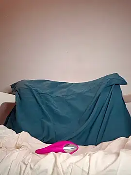 Webcam Model (_____sams)  is live.Free join now!