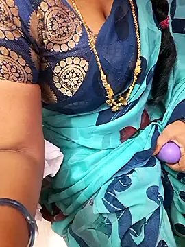 Webcam Model (Tamil_Ammani)  is live.Free join now!