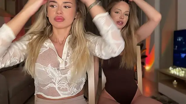 julia_rl (G young) - 2 girls wear sexy lingerie