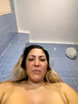 Webcam Model (Lunita86)  is live.Free join now!