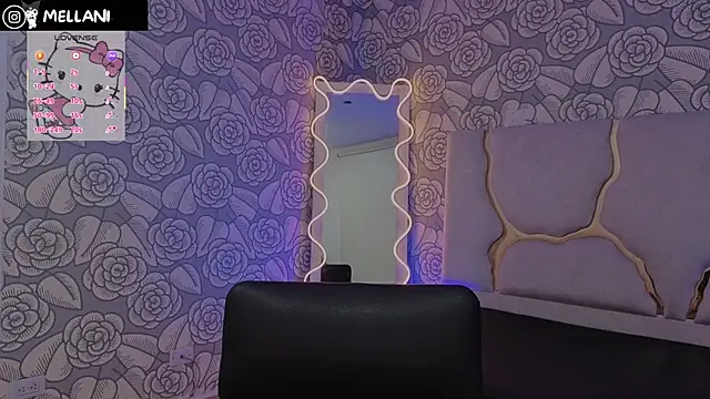 online camsex Mellani Tay