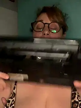 Webcam Model (LupitaHaze)  is live.Free join now!