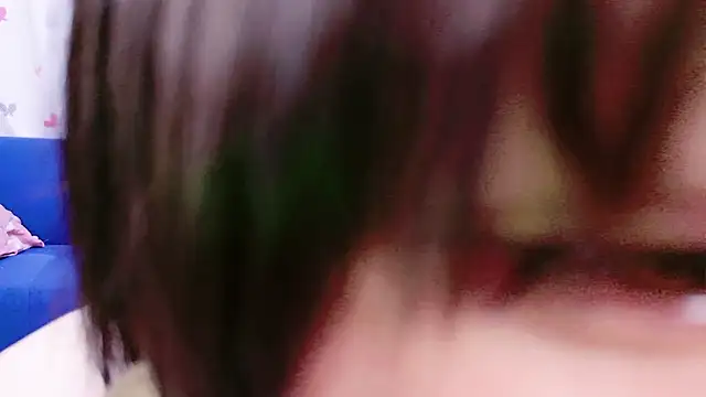 senachinnn live show on StripChat 