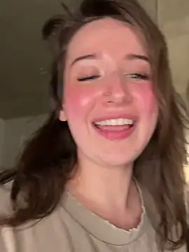 nerdynina (F young) - Sit on your face & play with my pussy