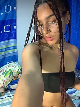 Webcam Model (aurora_2007)  is live.Free join now!