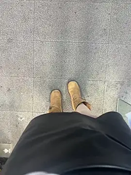 yimisun01 (F milf) - 户外超刺激…偷偷夹着小粉玩……国王👑完成✅内衣真空3分钟