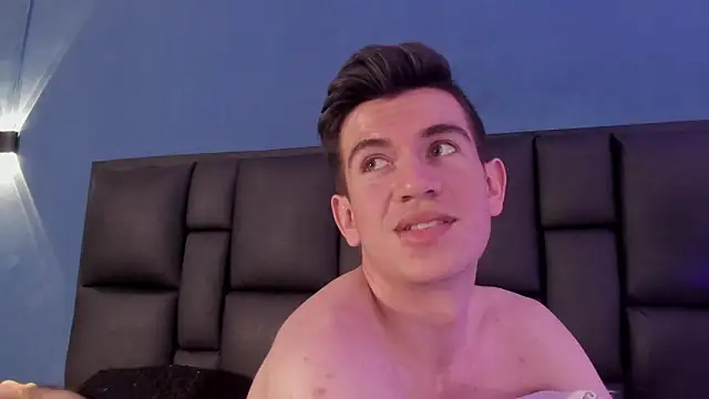 mikaelslow - MikaelSlow's free webcam - UK Sex Cams